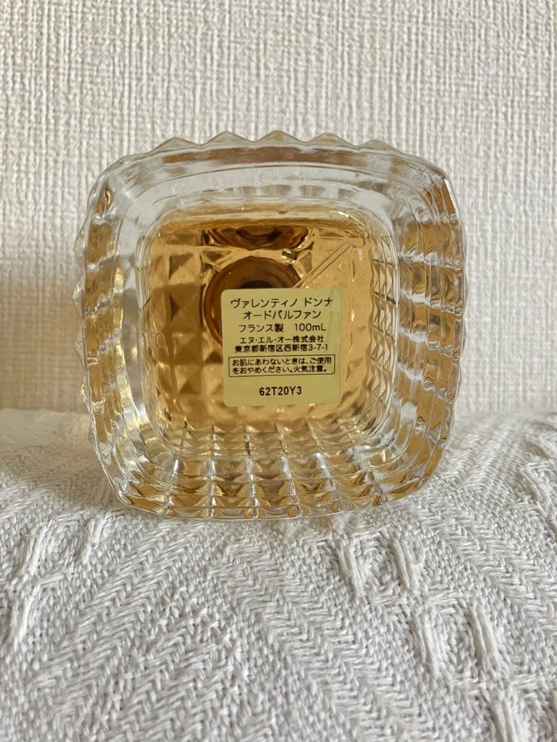 【新品】100ml ヴァレンティノ ドンナ オードパルファン・スプレータイプ