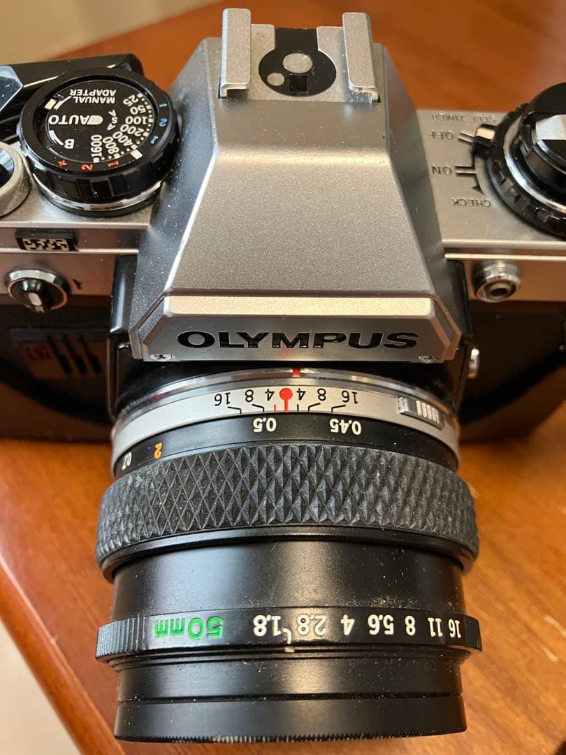 OLYMPUS OM-10 フィルム一眼レフ レンズ フラッシュ付 ジャンク