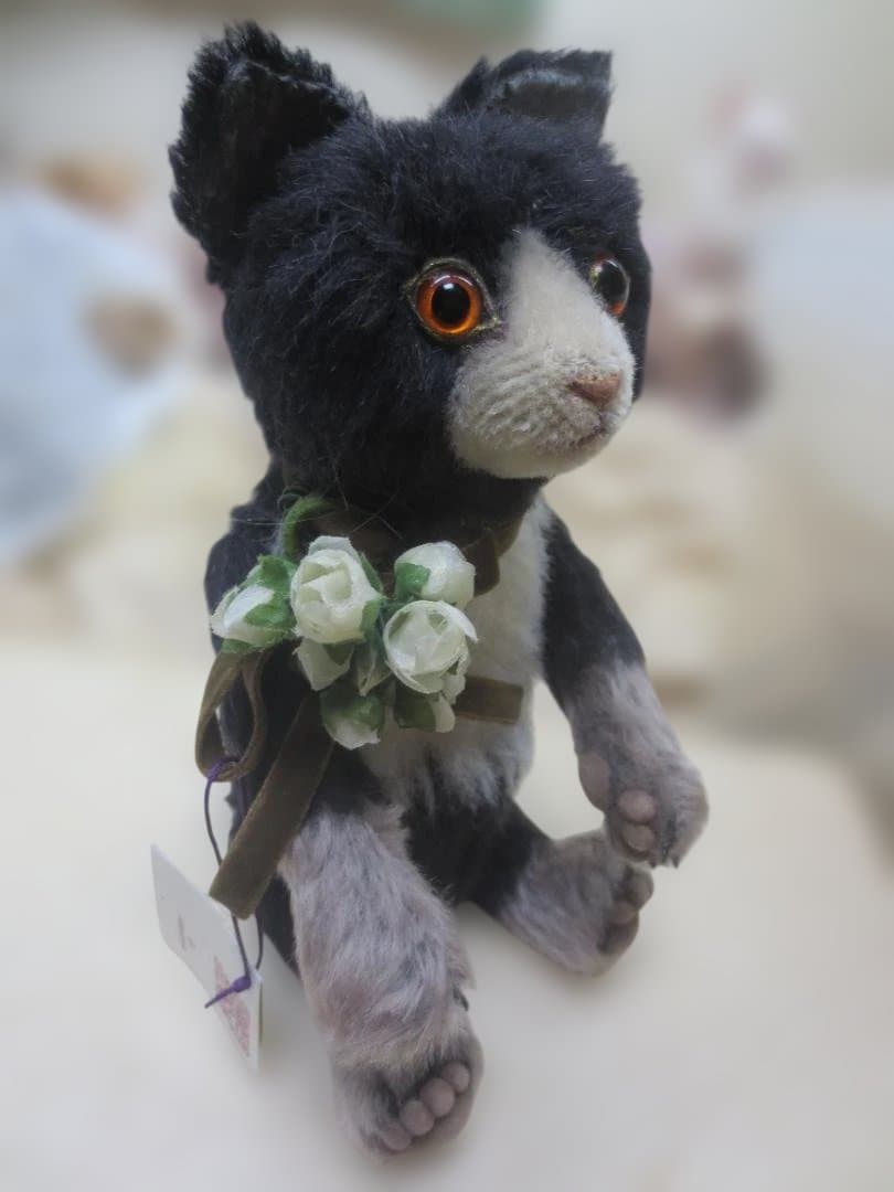 国内作家様　ハンドメイドぬいぐるみ　見守るネコ　26㎝　猫　テディベア