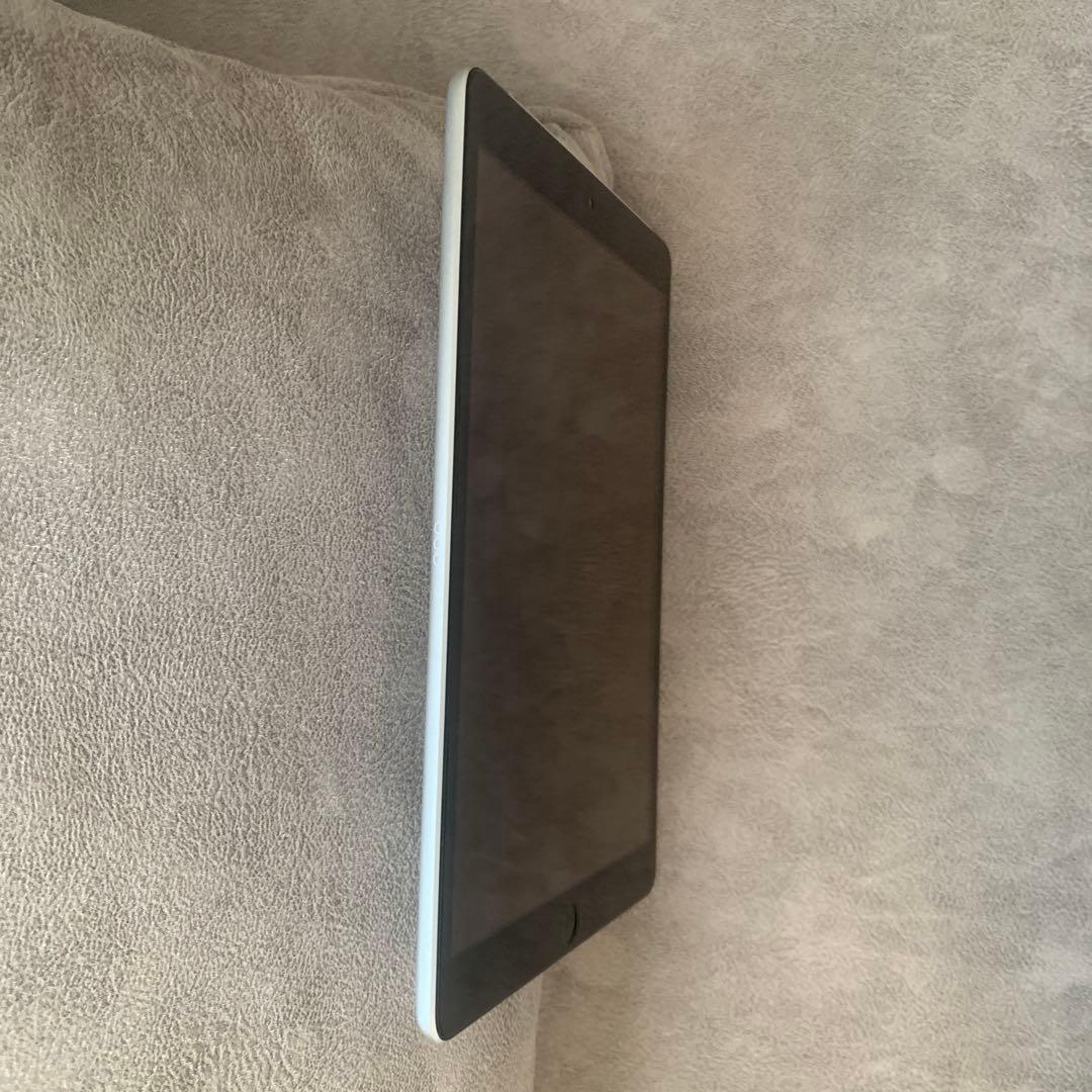 【美品】iPad 第9世代 A2604 64GB Apple Pencil付き