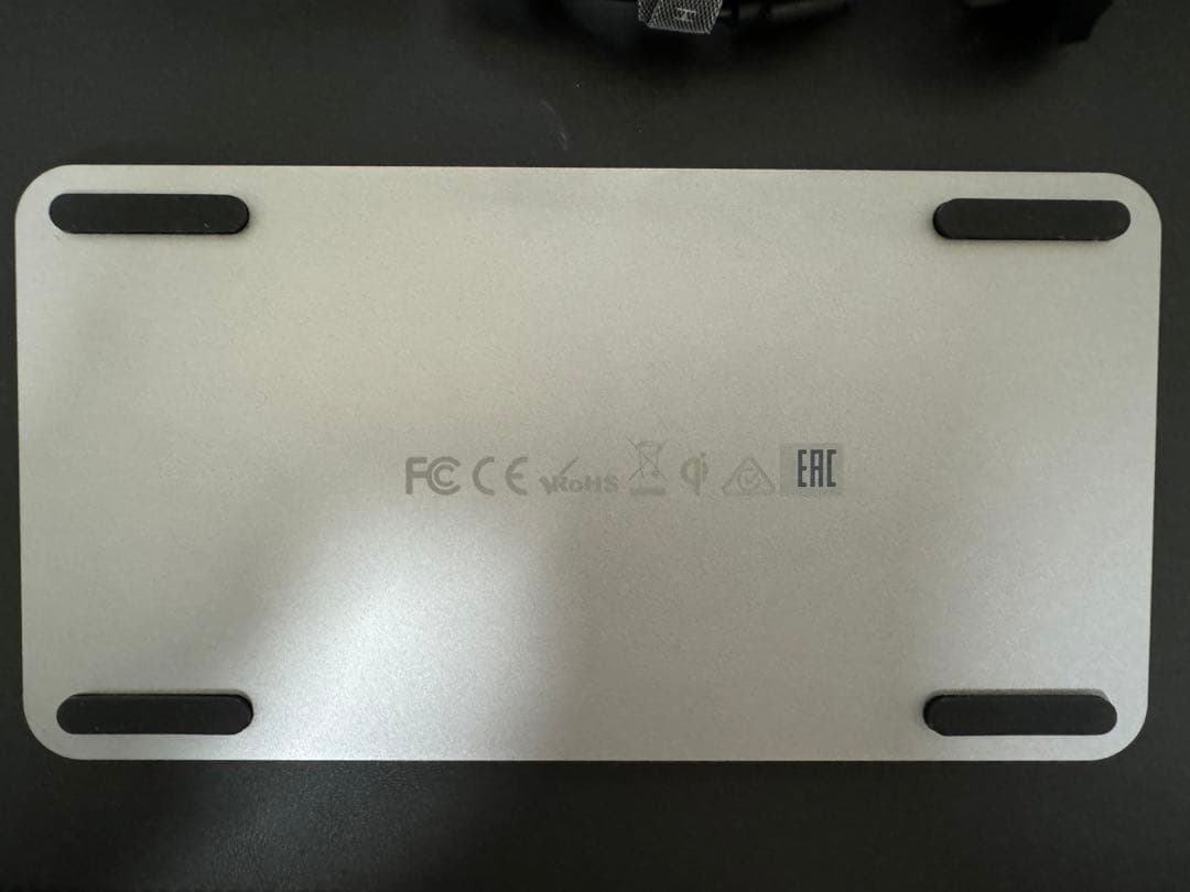 Satechiトリオ ワイヤレス 充電パッド