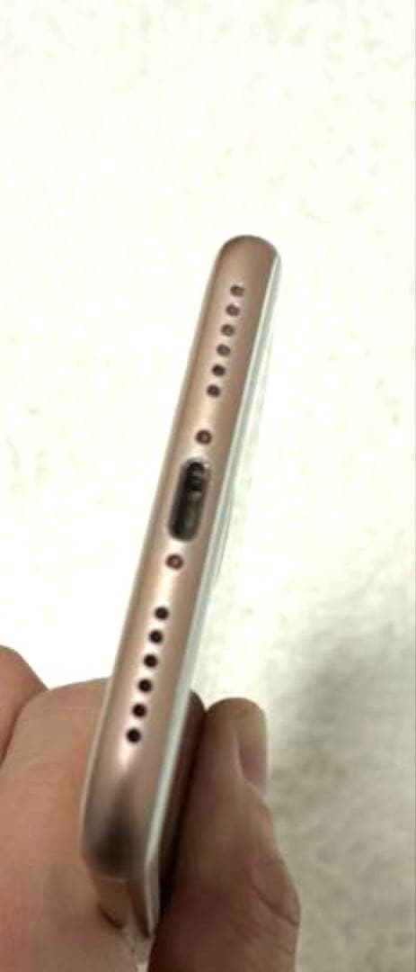Apple iPhone 8 ゴールド 本体　64GB 付属品完備