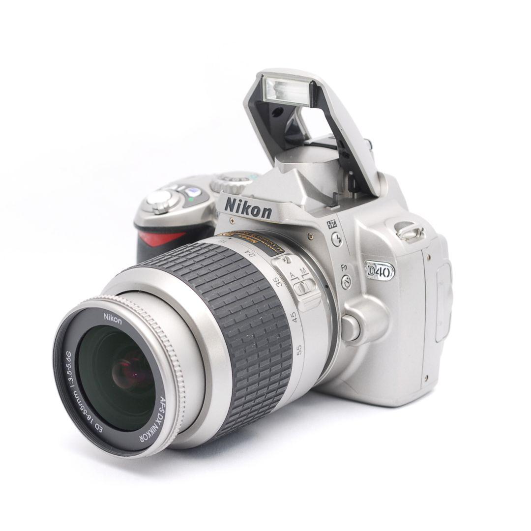 ❤即購入1000円OFF❤ ニコン D40 銀色ボディ 18-55mm 一眼レフ