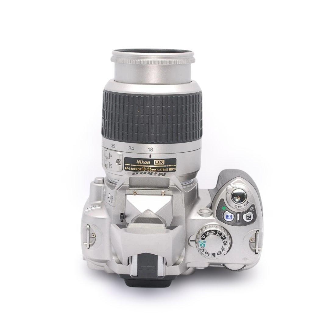 ❤即購入1000円OFF❤ ニコン D40 銀色ボディ 18-55mm 一眼レフ
