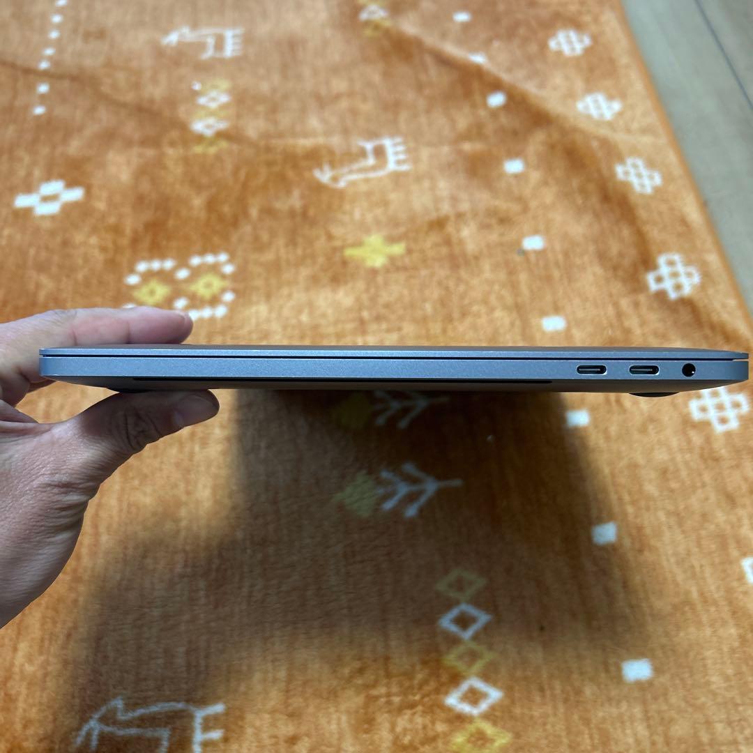 美品MacBook Pro 2020 A2251 500GB メモリ16GB