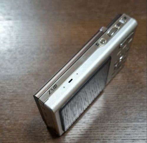 Fujifilm FinePix Z5fd コンパクトデジタルカメラ
