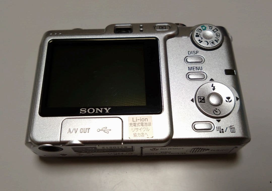デジカメ　SONY　DSC-W35