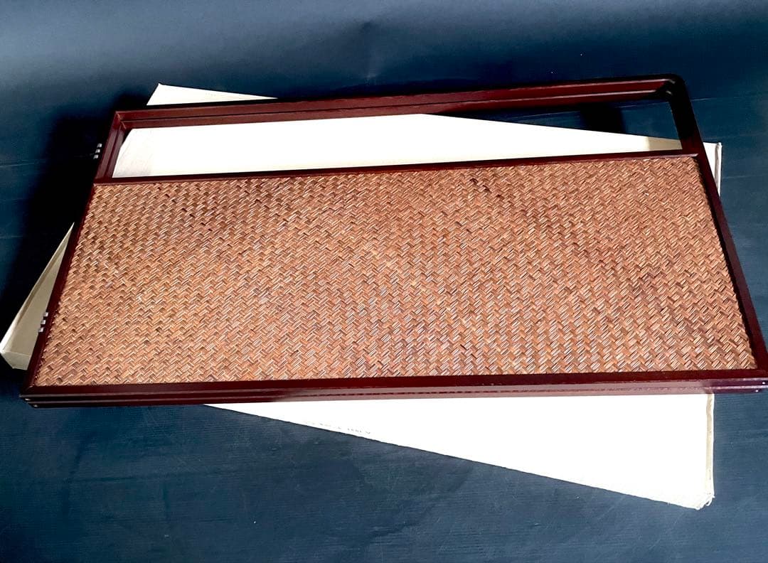 【美品】「母」 網代 利休梅 両面使い 上透かし 桑縁 風炉先屏風 紙箱 （⑨）