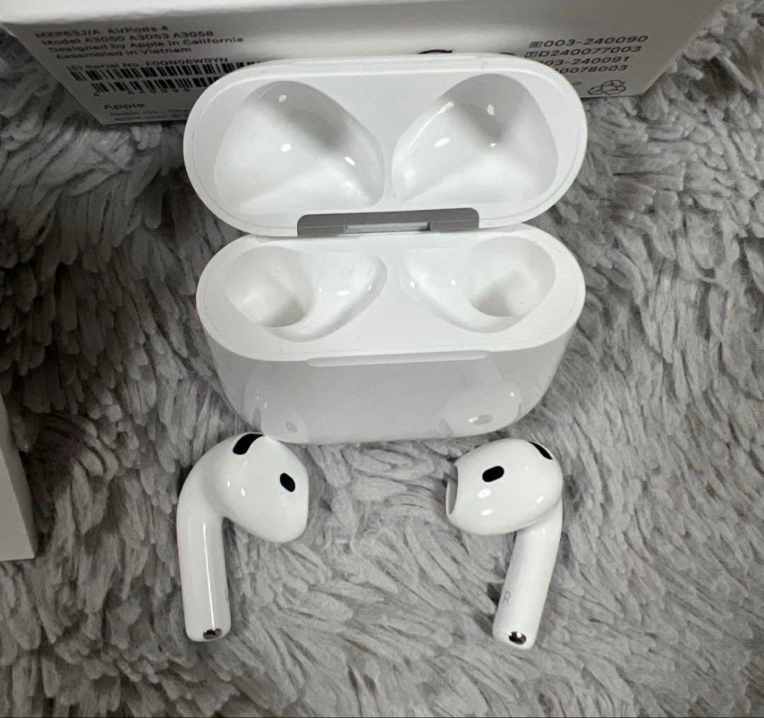 【明日発送可】AirPods 4 本体 ホワイト ノイズキャンセリング 無し