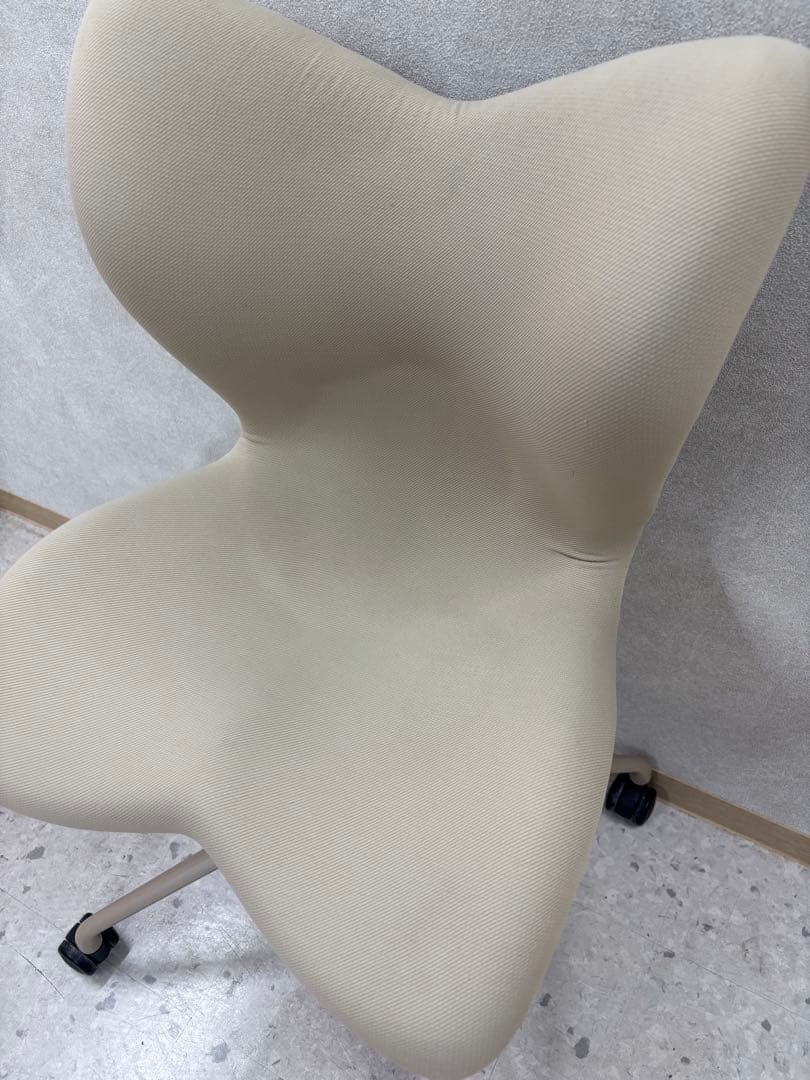 MTG　Style Chair SMC キャスター付き　骨盤矯正　ベージュ