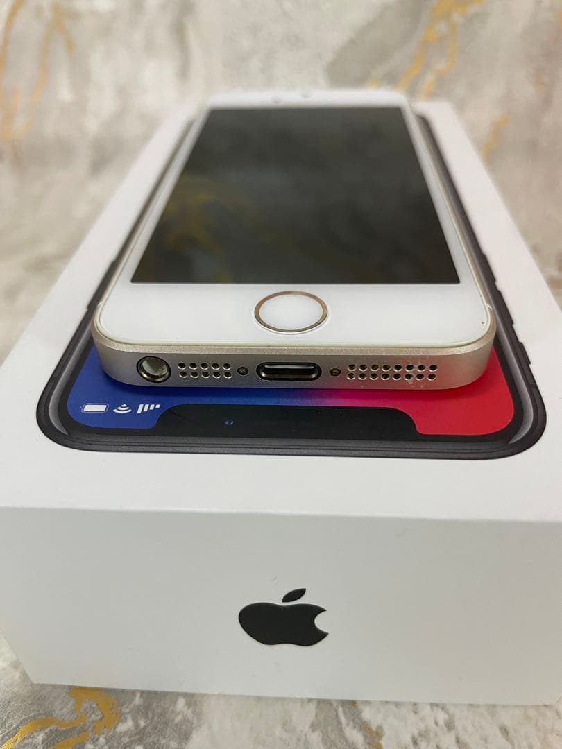 【89%】iPhone SE 32GB ゴールド　極美品
