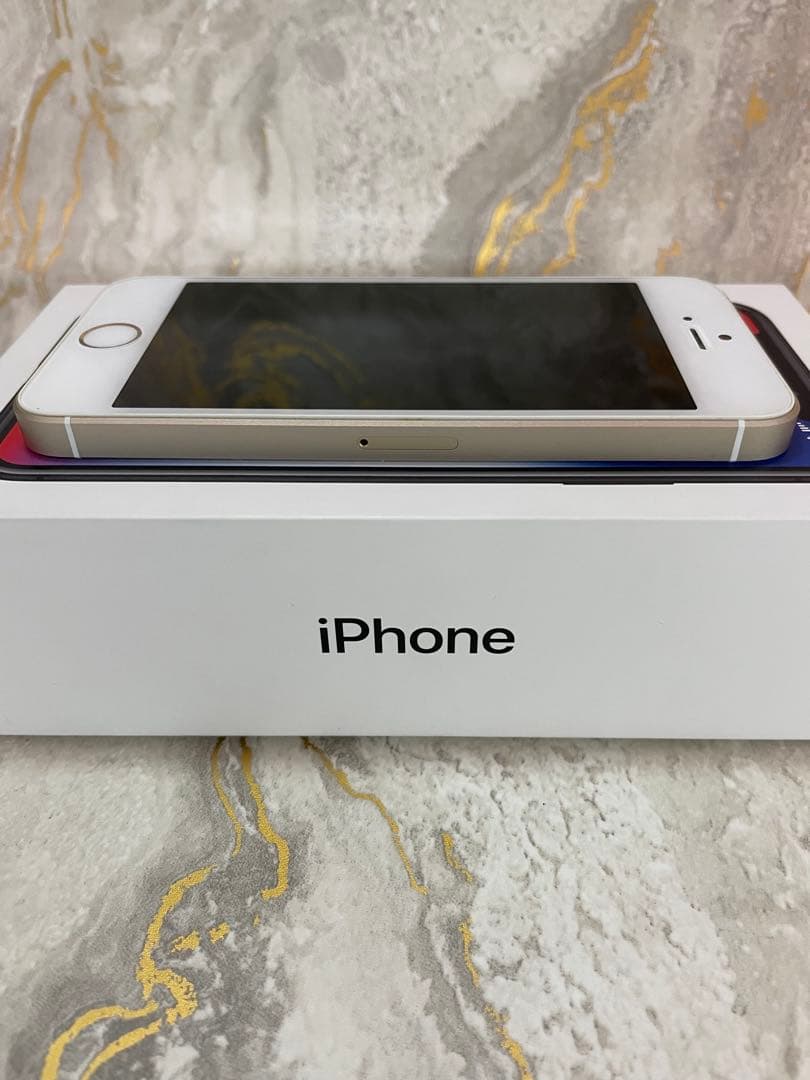 【89%】iPhone SE 32GB ゴールド　極美品