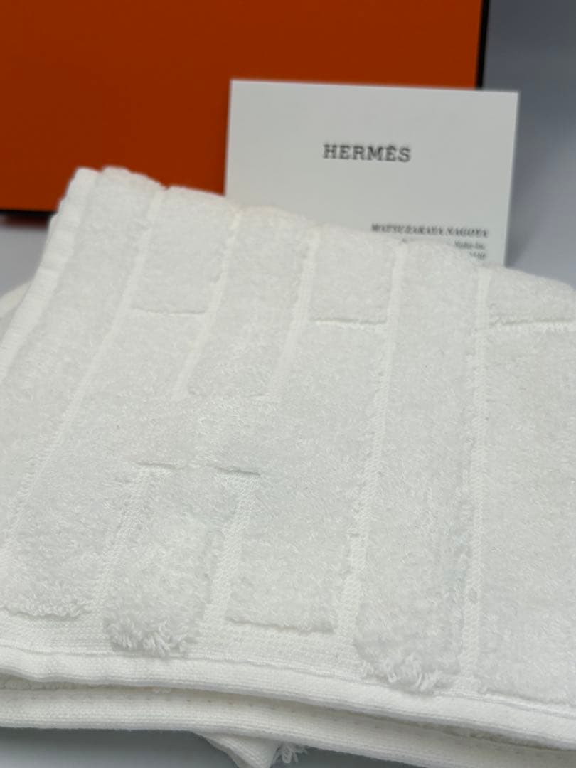 HERMES エルメス　ハンドタオル　白