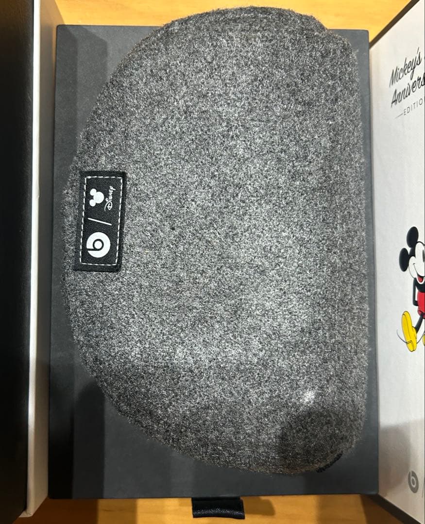 Beats solo3 Disney 限定ヘッドフォン