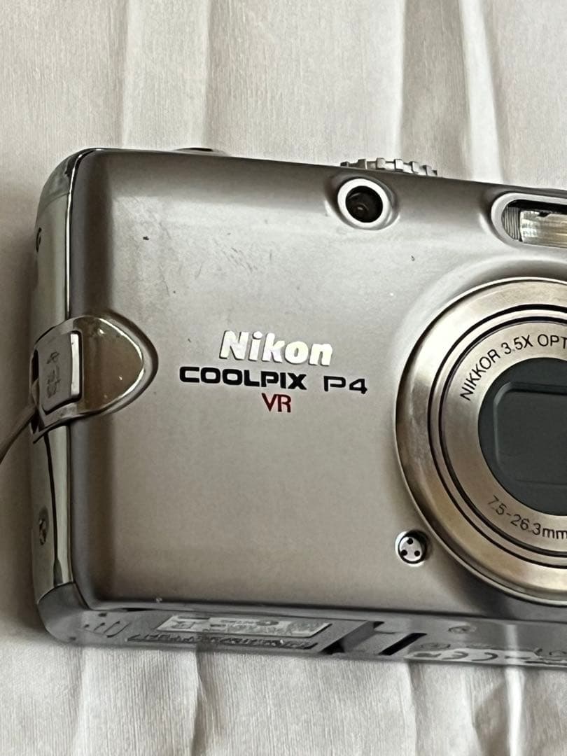 ［中古品］Nikon COOLPIX P4 コンパクトデジタルカメラ