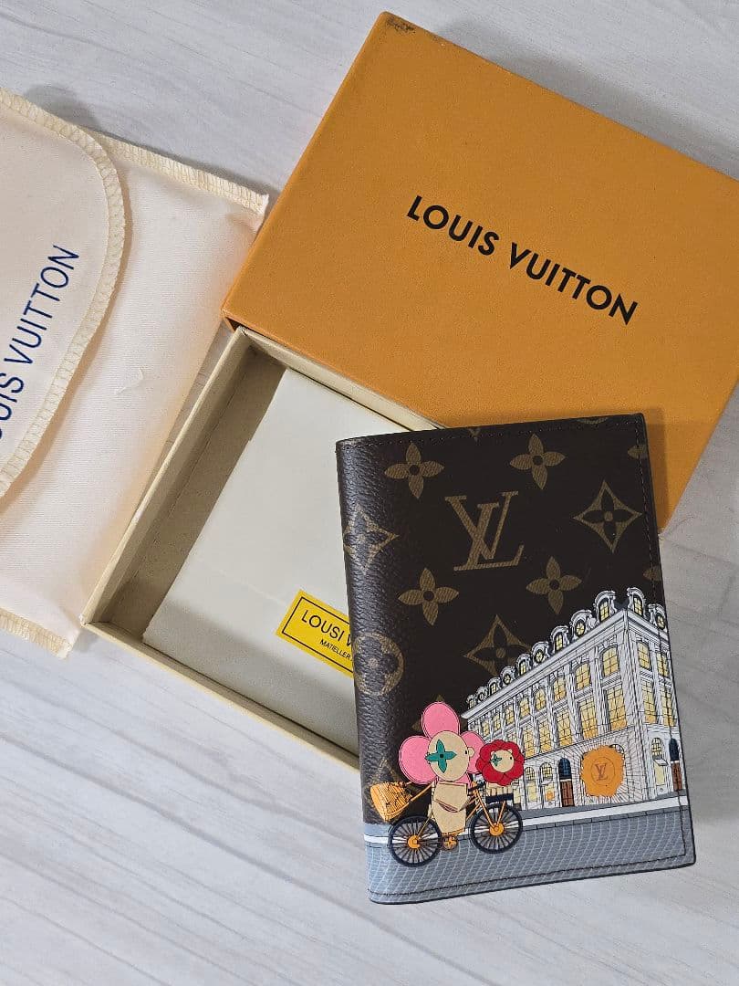 LV パスポートケース