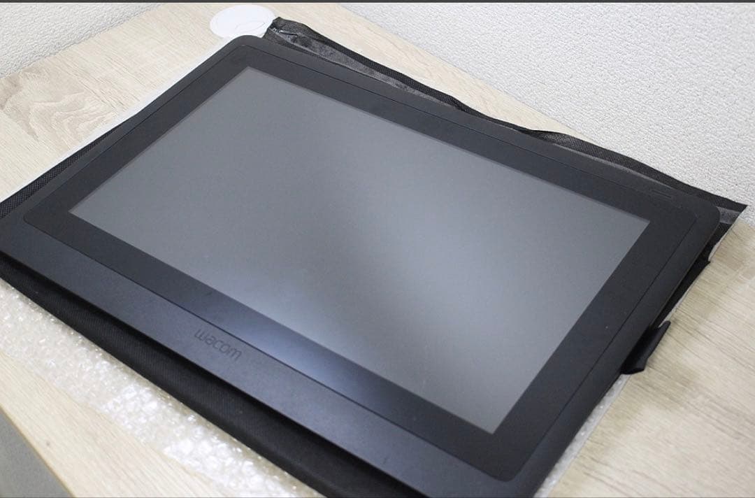 Wacom Cintiq 16 DTK1660K0D 液晶ペンタブレットNN08
