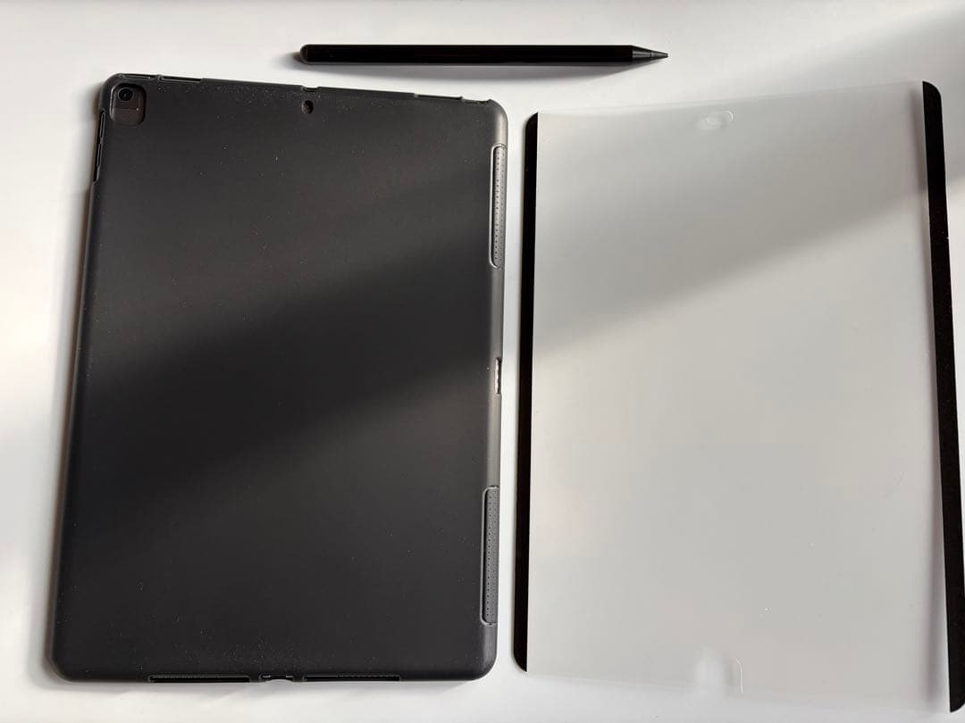 【おまけ多数/美品】iPad Air3 (第3世代) 64GB WIFIモデル