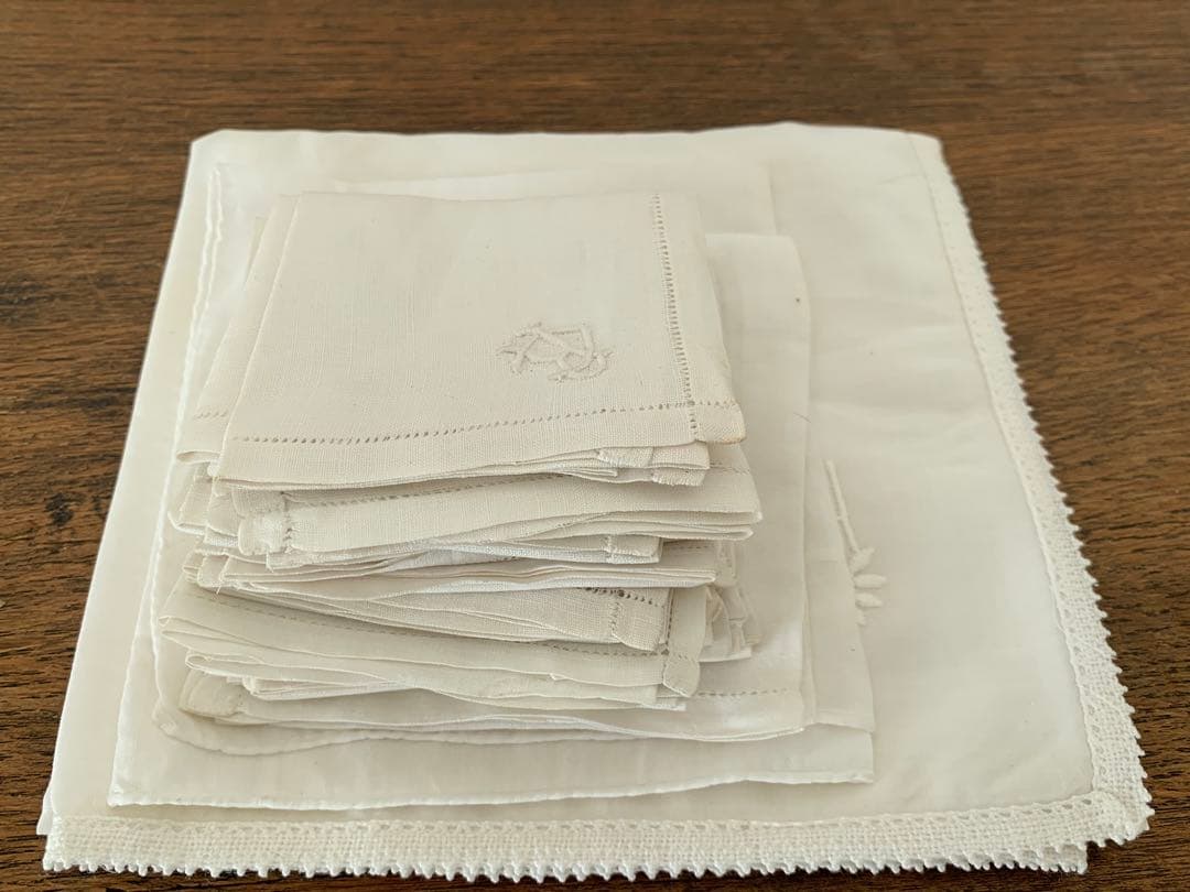 フランス　蚤の市　イニシャル刺繍　ハンカチ　ナフキン　12枚セット