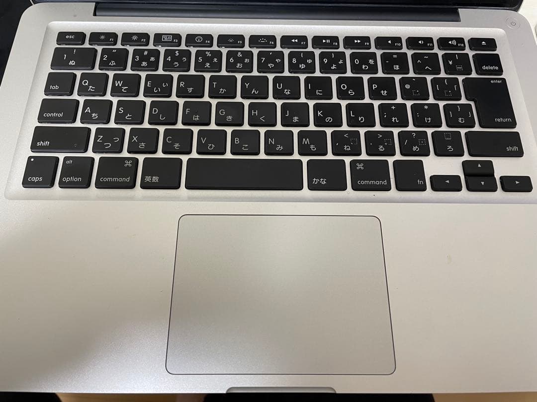 MacBook Pro 2011 SSD換装済み（純正HDD付属）