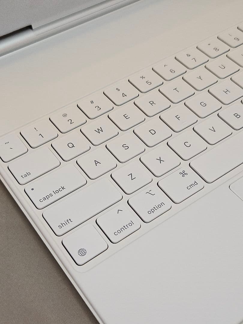 12.9インチ iPad Pro Magic Keyboard US配列 白