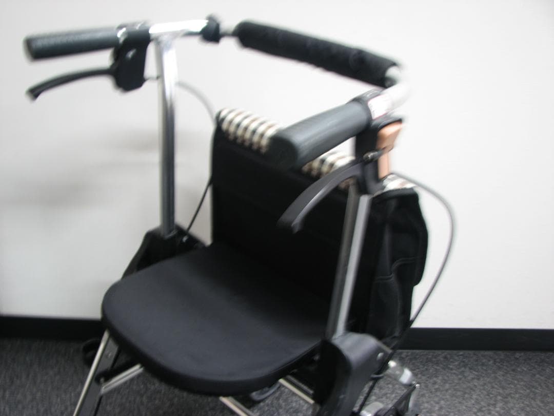 テイコブリトルハイ　HS05H　チェックブラック 幸和製作所 歩行器　②