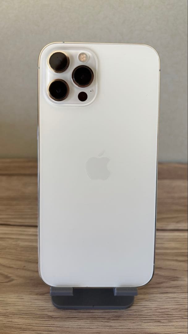Apple iPhone 12 Pro Max シルバー