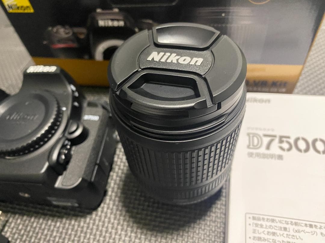 極美品 ショット数 24回 ニコン NikonD7500 VRレンズキット