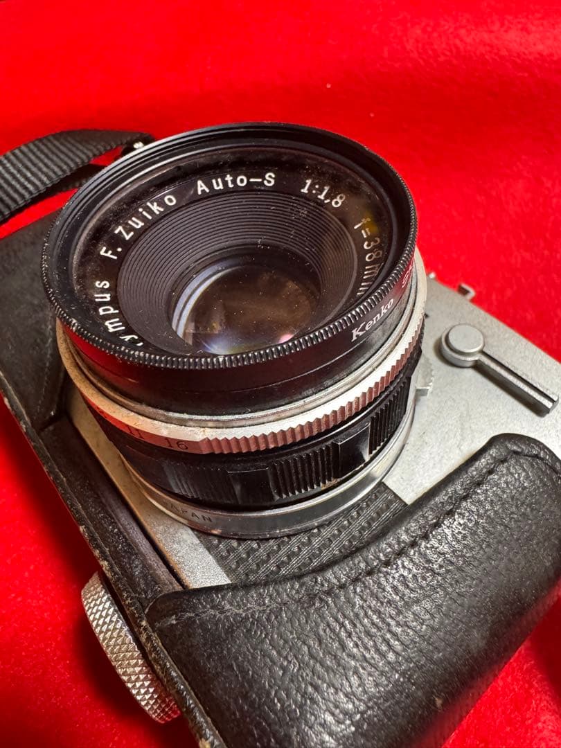 OLYMPUS PEN F + F.Zuiko 38mm F1.8 ケース付