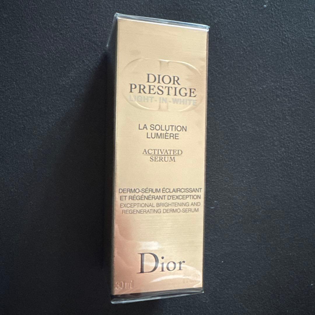 Dior プレステージホワイトラソリューションルミエールライトインセラム30ml