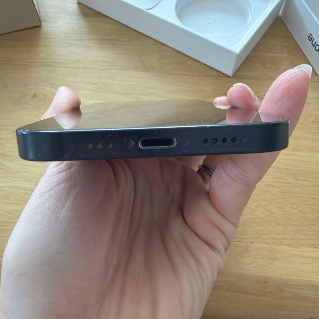Apple iPhone 12 ブラック　SIMフリー