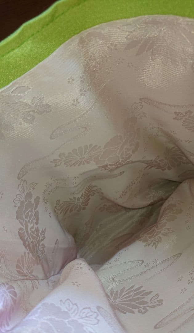 現品限り!!　正絹袋帯使用　豪華♡鮮やかグリーン×扇文様　大きめショルダーバッグ