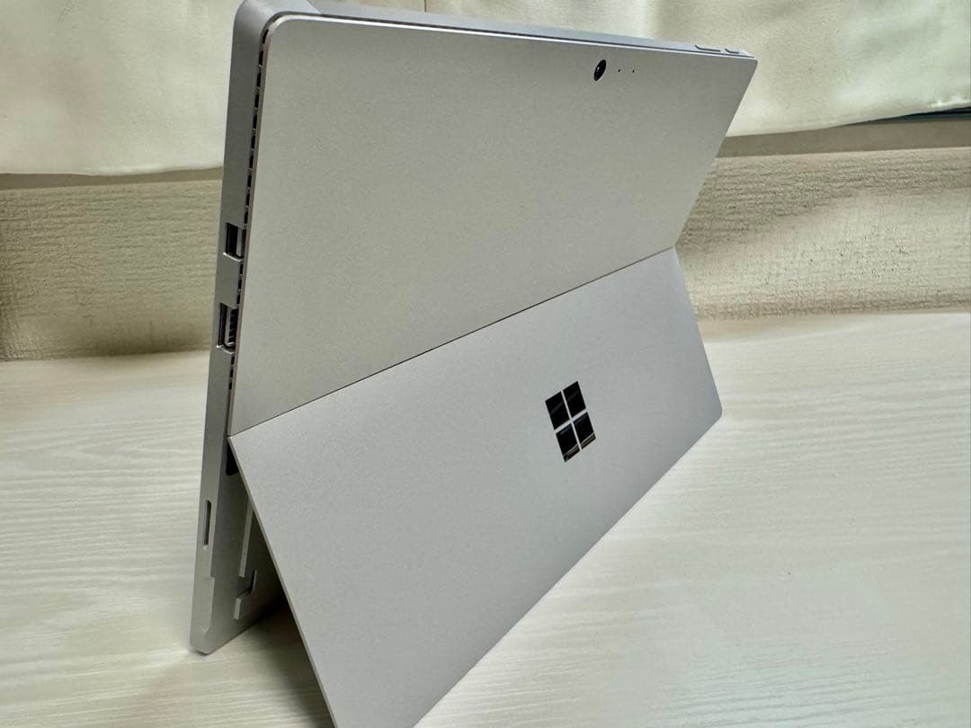 Microsoft Surface Pro4 本体 ACアダプター付き