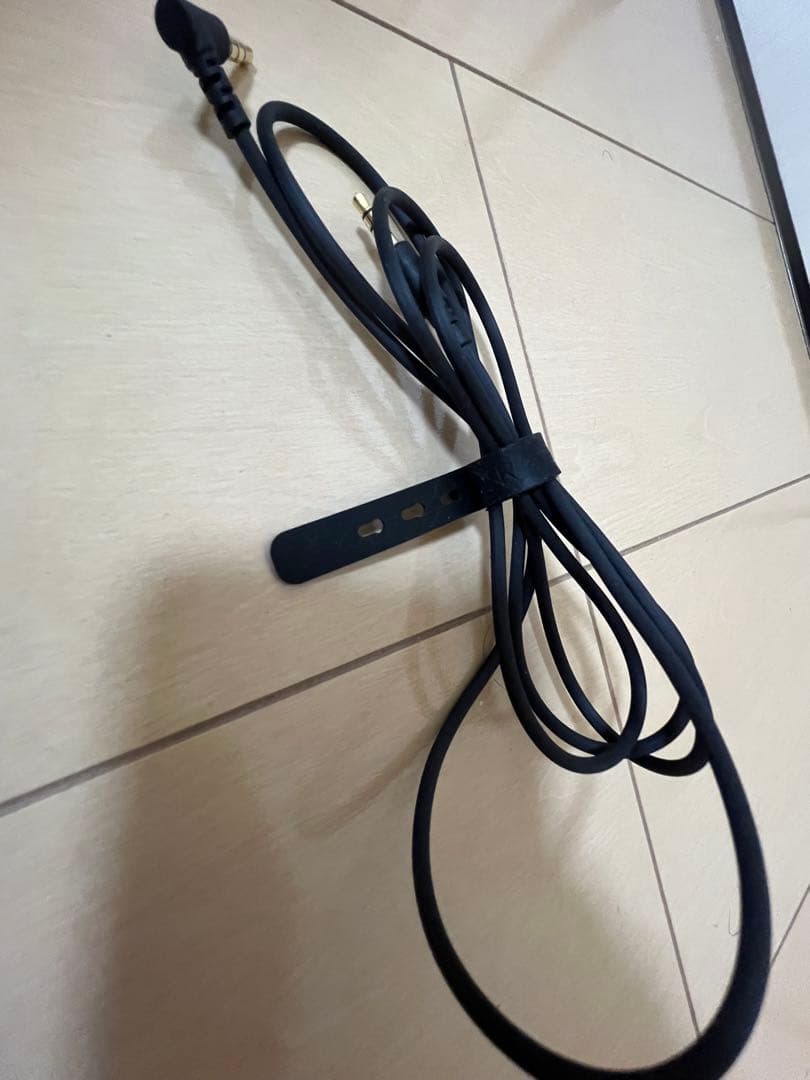 【まとめ売り】ゲーミングヘッドホン(線付き)(キーボードマット付き)