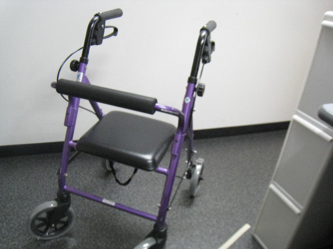 竹虎ヒューマンケア ハッピーミニ 軽量 歩行器 歩行車 バスケットなし