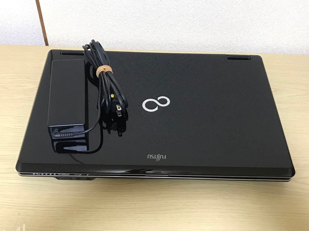 富士通 Lifebook NH70/DD Win11 i7 SSD+HDD