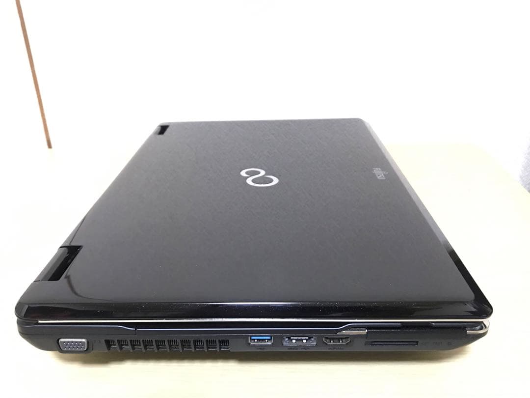富士通 Lifebook NH70/DD Win11 i7 SSD+HDD