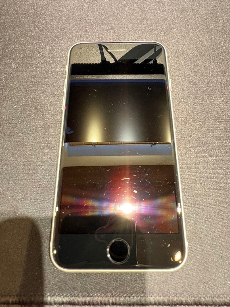 Apple iPhone SE2 64GB ホワイト