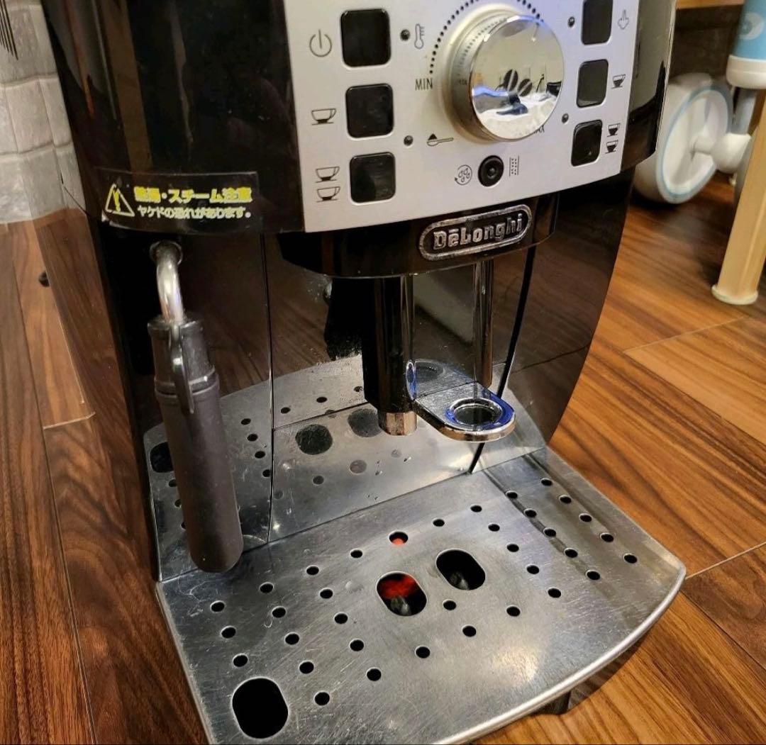 DeLonghi Magnifica S 全自動コーヒーマシン