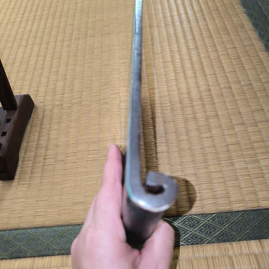 陶器製の鳥と自然のアート作品「寿司皿」