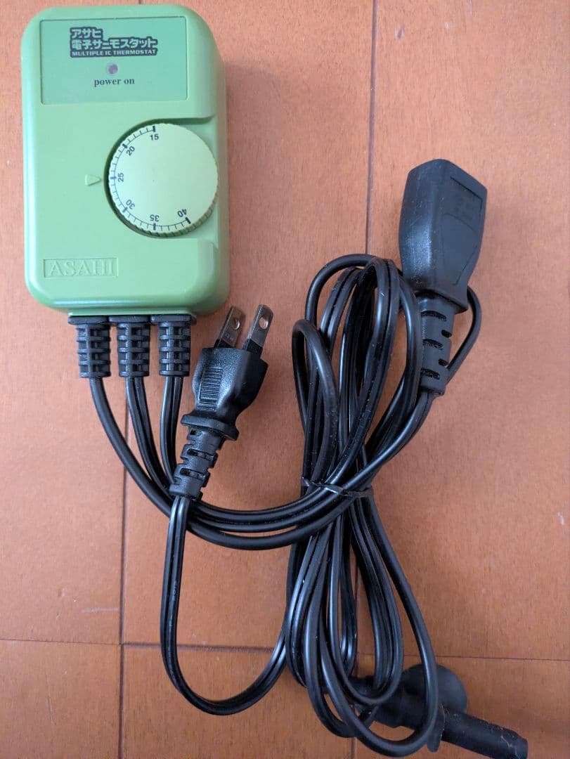 小鳥ヒーター＋サーモスタット★2点セット温度調節可能アサヒ 保温電球 40W