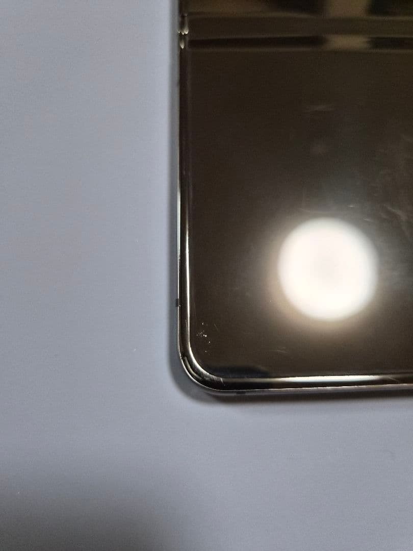 ヤンマ　Galaxy Z Flip5 SC-54D