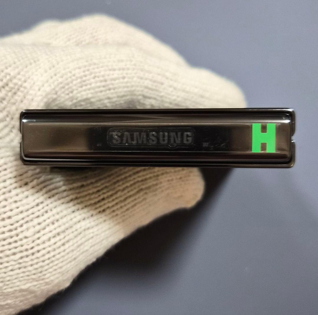 ヤンマ　Galaxy Z Flip5 SC-54D