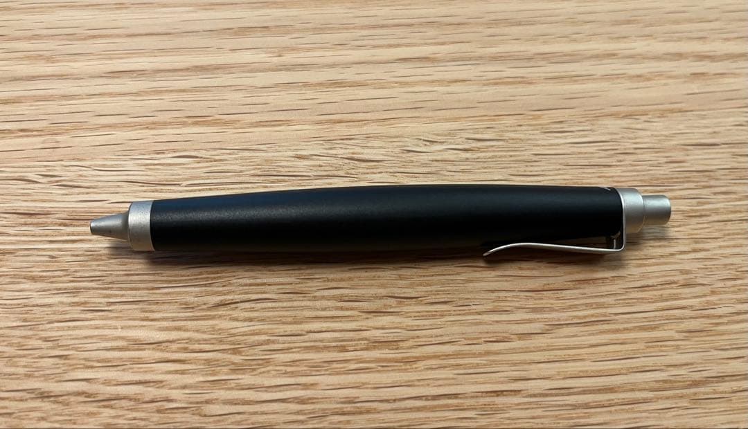 Lamy スクリブル　ボールペン