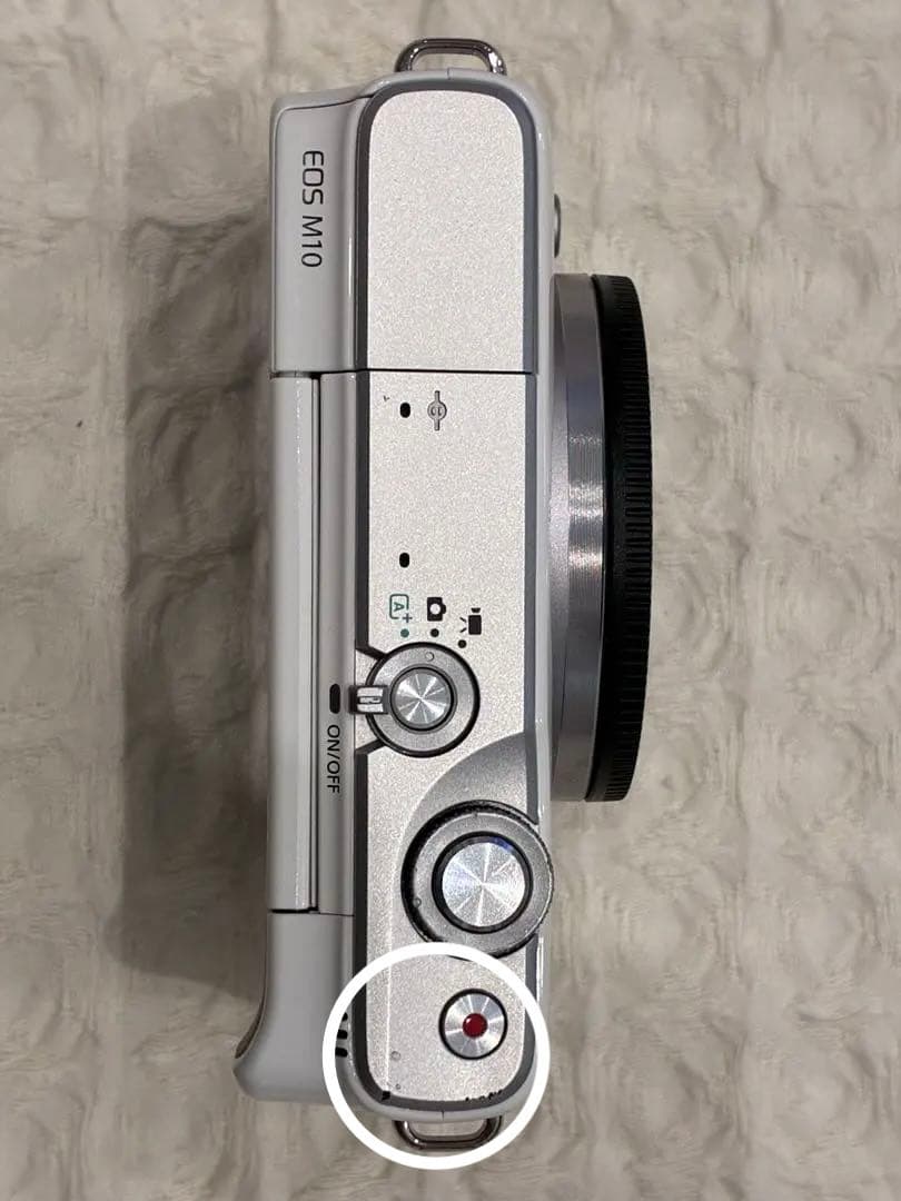Canon EOS M10 ミラーレス ホワイト 本体と付属品