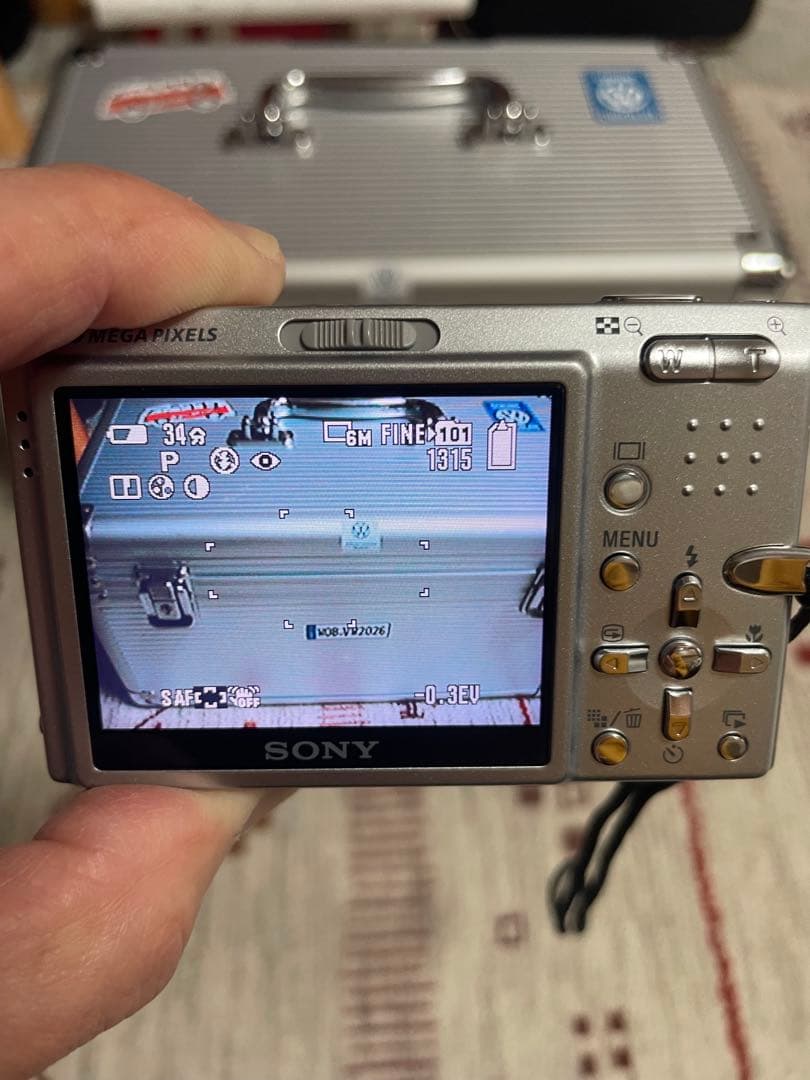 Sony Cyber-shot DSC-T9 シルバー 本体と付属品