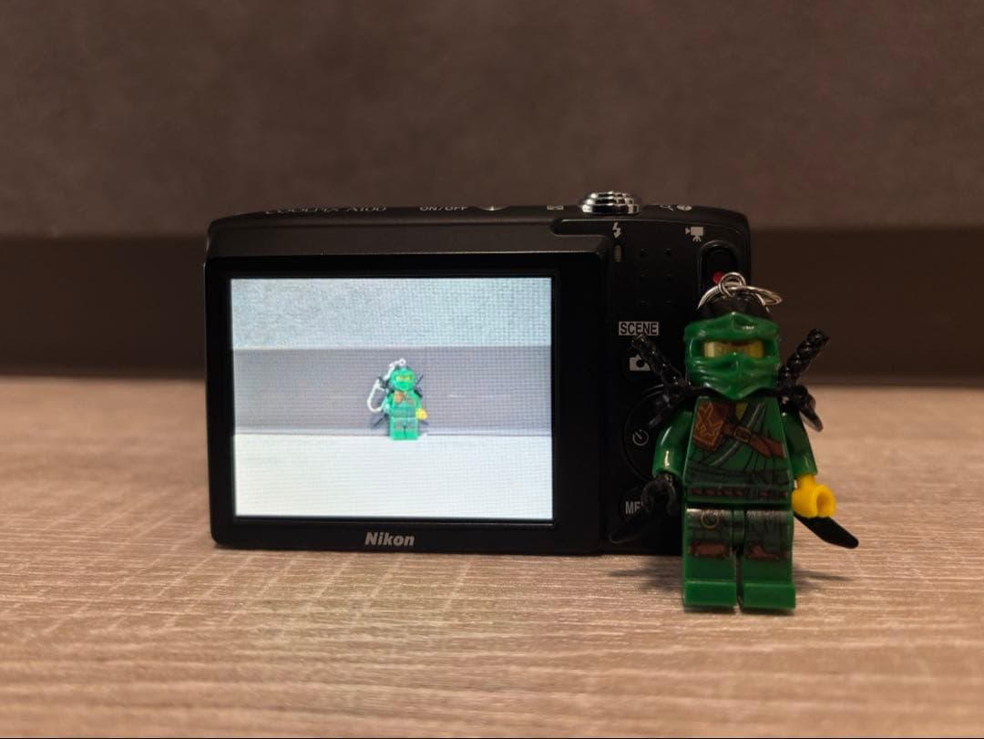 『美品』Nikon COOLPIX A100 コンパクトデジタルカメラ