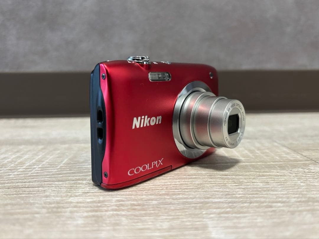 『美品』Nikon COOLPIX A100 コンパクトデジタルカメラ