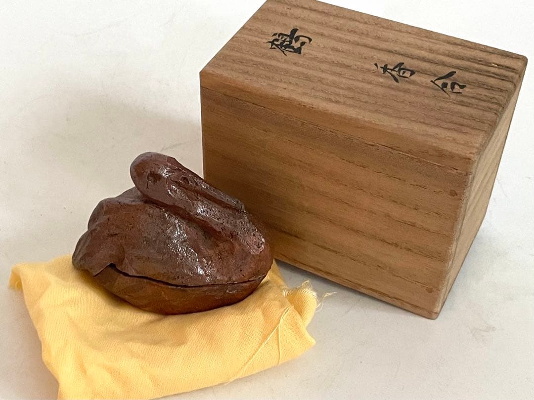 骨董　アンティーク　備前焼　焼締　鶴　香合　茶道具　銘なし　箱付き