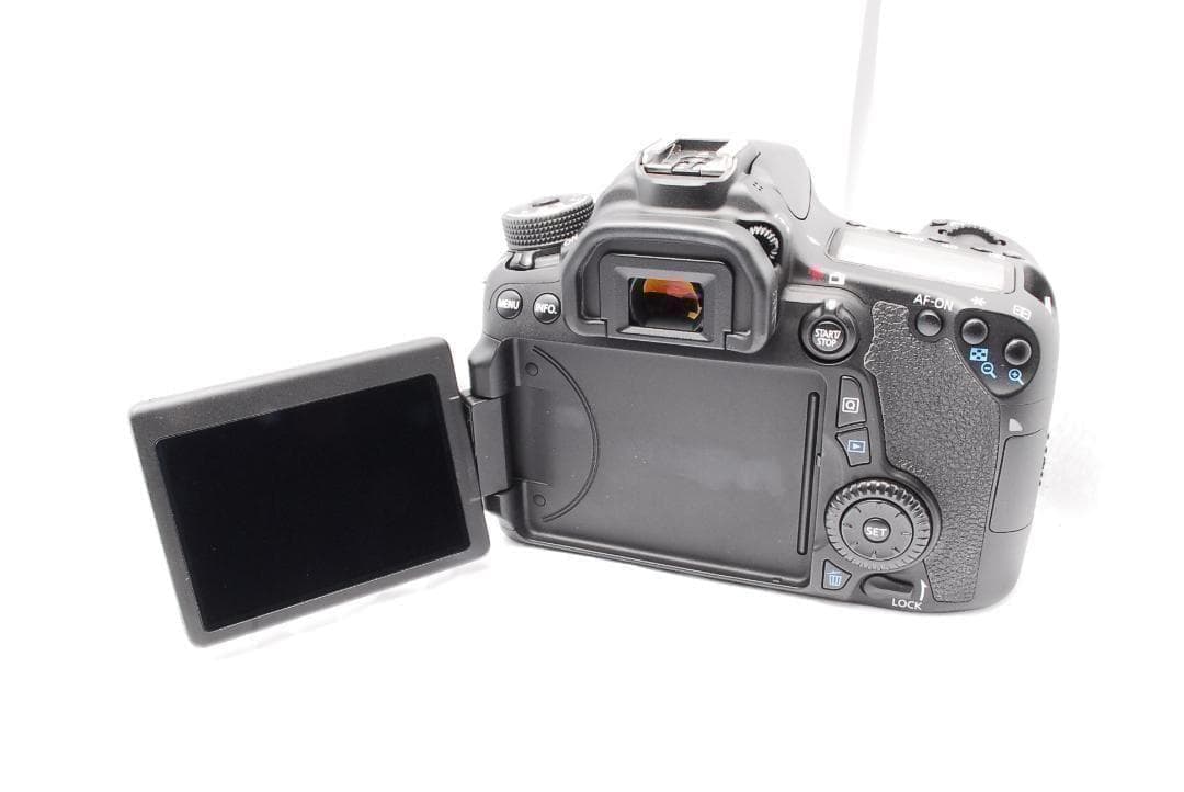 ニシ✨Wi-Fi搭載✨Canon EOS 70D✨ダブルレンズセット
